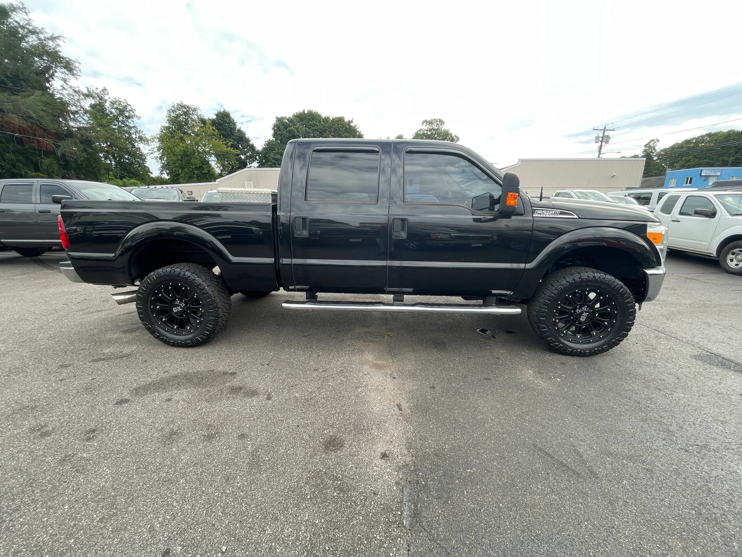 Used 2012 Ford F250 XLT w/ Snow Plow Prep Pkg AWD/4WD image 6