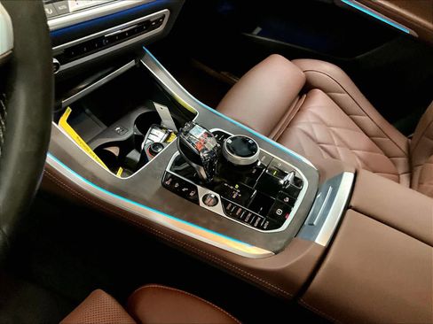 Used 2023 BMW X5 xDrive45e w/ Executive Package image 19