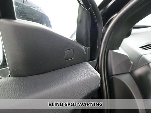 Used 2024 Honda Passport Black Edition image 7