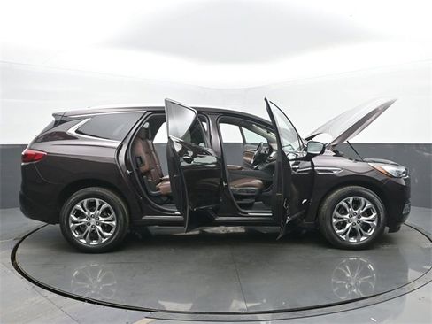 Used 2021 Buick Enclave Avenir w/ Avenir Technology Package image 59