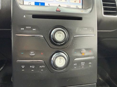 Used 2018 Ford Flex SEL w/ Equipment Group 202A image 11