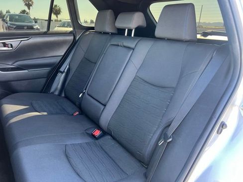 Certified 2023 Toyota RAV4 SE AWD/4WD image 19