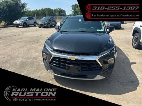 Used 2025 Chevrolet Blazer LT AWD/4WD image 1