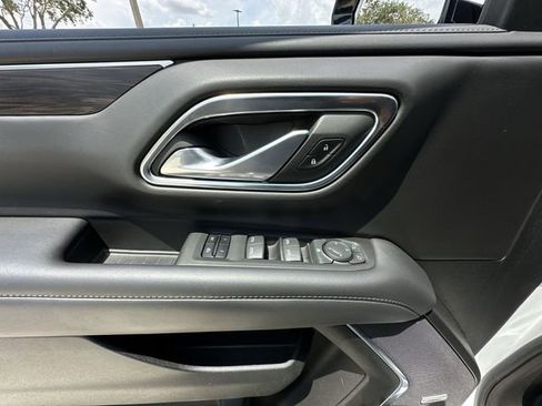 Certified 2022 Chevrolet Suburban LT RWD image 21