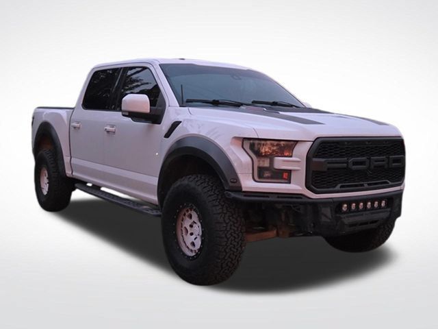 Used 2018 Ford F150 Raptor w/ Equipment Group 802A Luxury AWD/4WD image 3