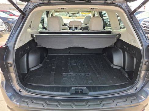 Used 2023 Subaru Forester Premium w/ Popular Package #1 AWD/4WD image 10
