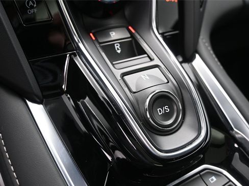 Certified 2025 Acura RDX SH-AWD image 6