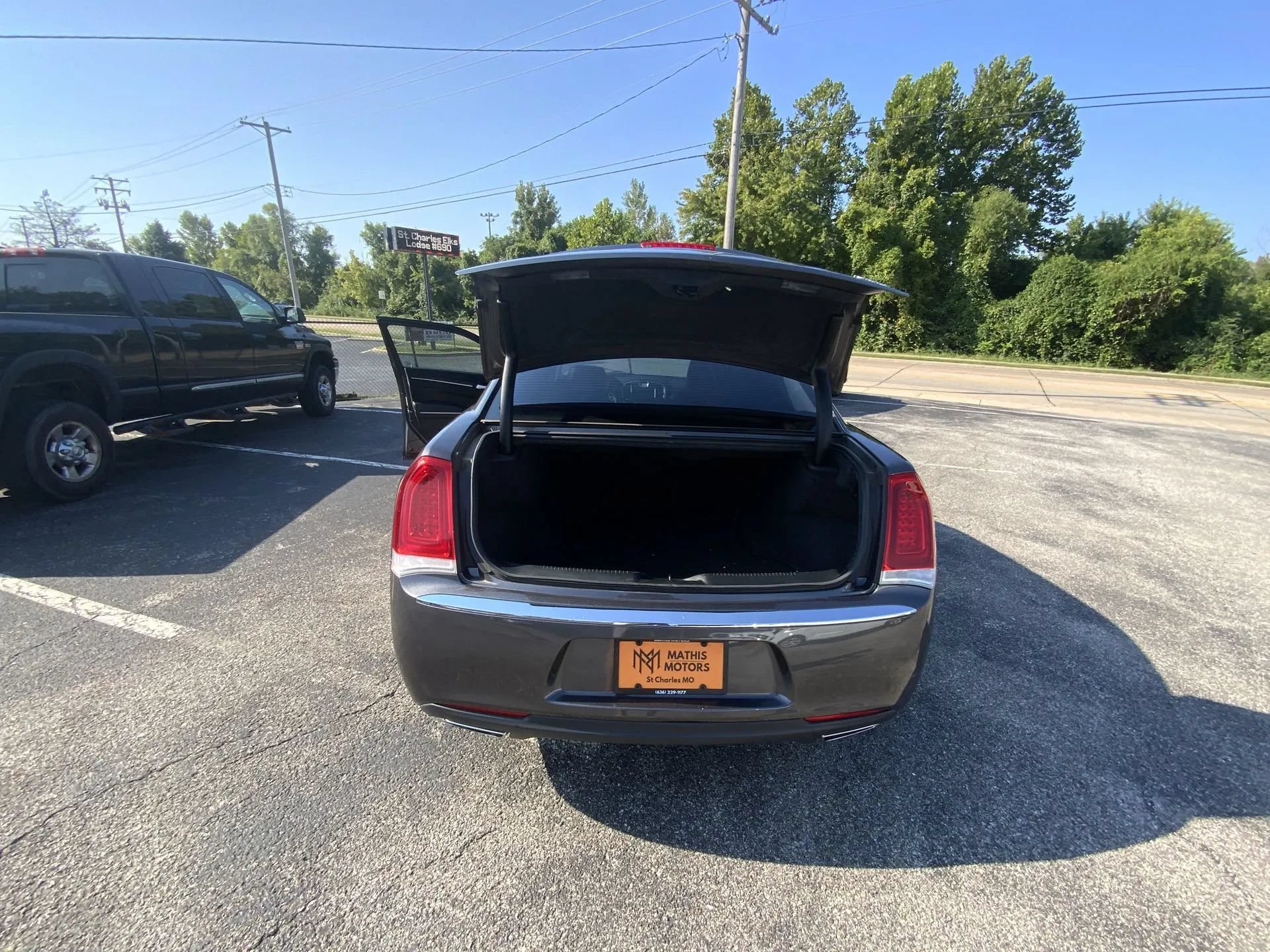 Used 2019 Chrysler 300 Limited RWD image 20
