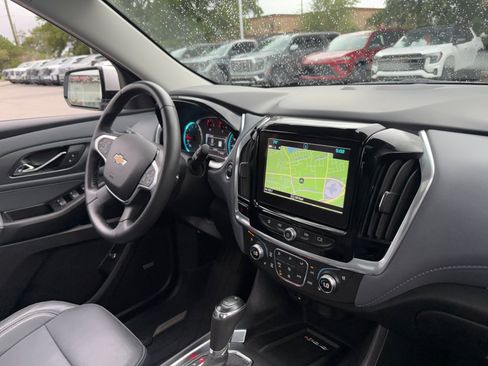 Certified 2019 Chevrolet Traverse Premier w/ Driver Confidence II Package FWD image 28