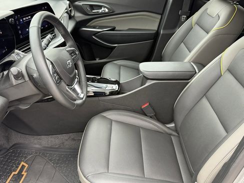 Used 2025 Chevrolet Trax ACTIV w/ Driver Confidence Package image 15