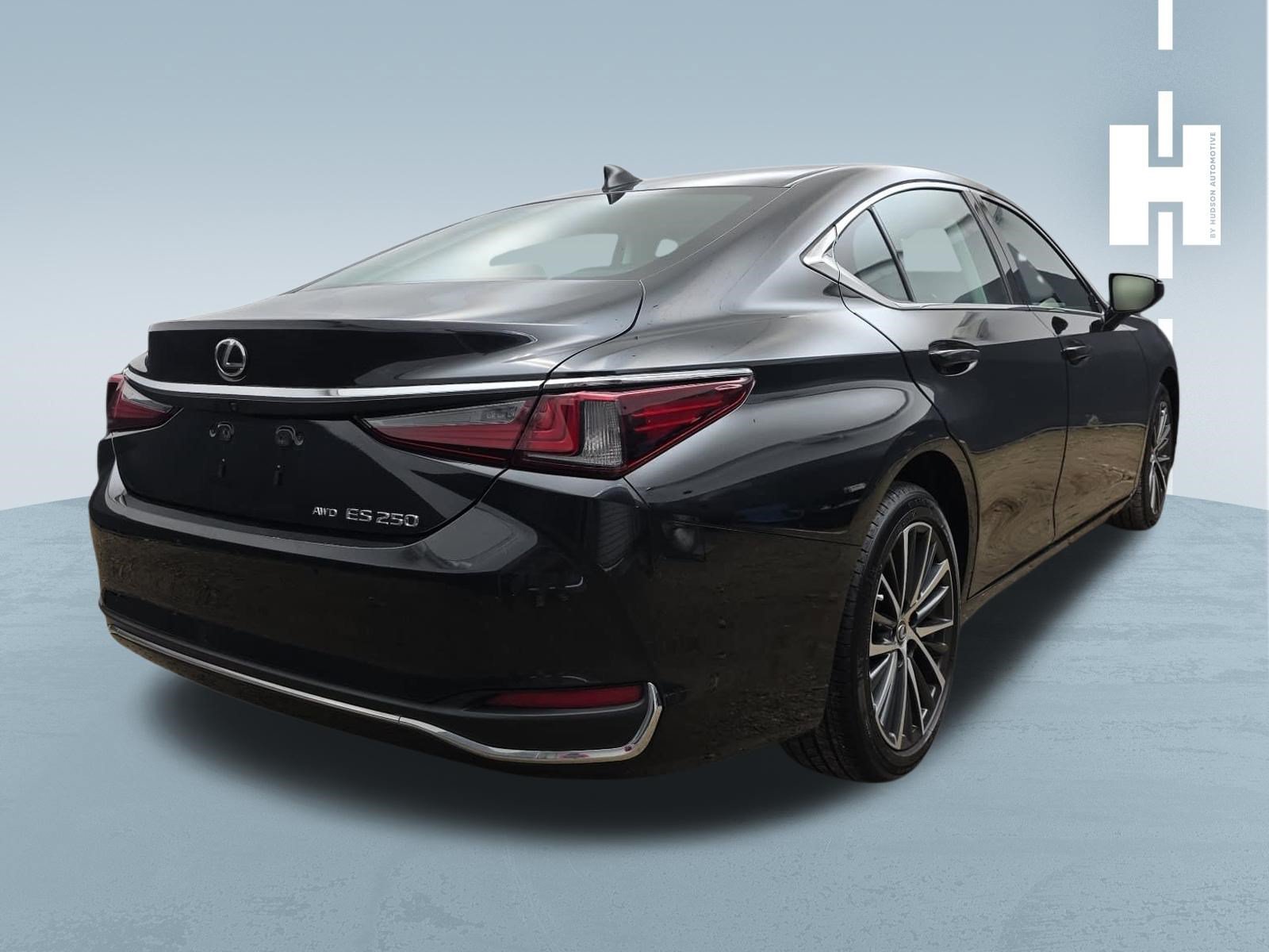 Used 2024 Lexus ES 250 w/ Premium Package AWD/4WD image 4