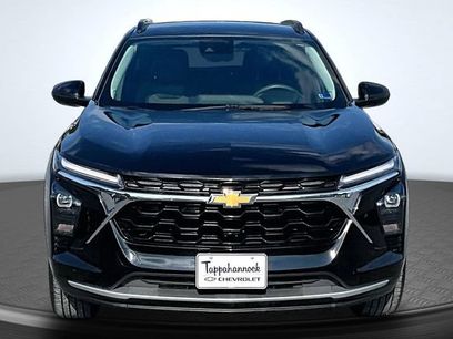 Used 2025 Chevrolet Trax LT