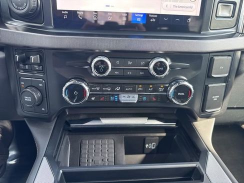 Used 2024 Ford F450 Platinum image 32