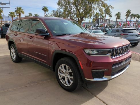 Used 2022 Jeep Grand Cherokee L Limited image 7