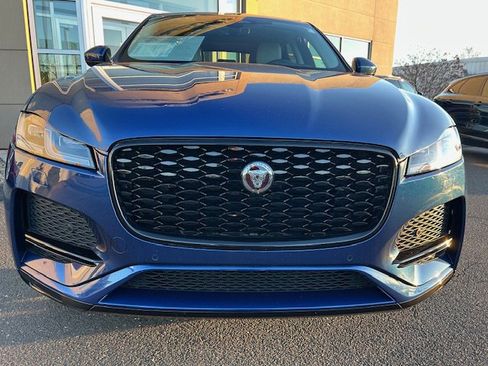 Certified 2023 Jaguar F-PACE S image 9