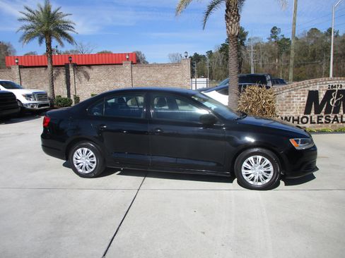 Used 2013 Volkswagen Jetta S image 2
