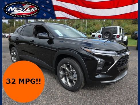 New 2026 Chevrolet Trax LT w/ Driver Confidence Package image 1