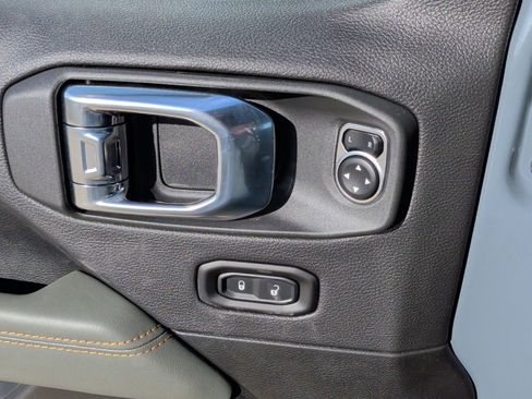 New 2026 Jeep Gladiator Mojave image 12