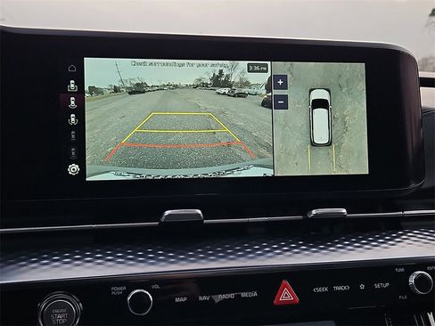 Certified 2024 Kia Carnival SX Prestige image 21