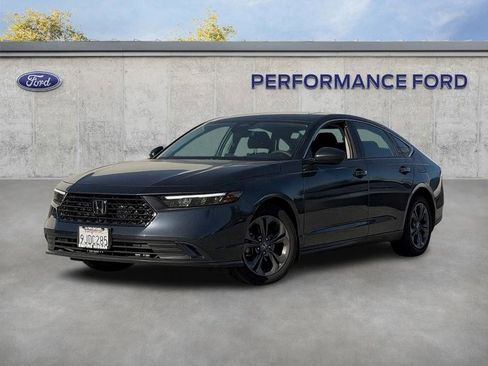 Used 2023 Honda Accord EX image 2