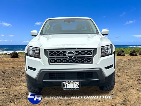 Used 2023 Nissan Frontier SV w/ Technology Package image 11