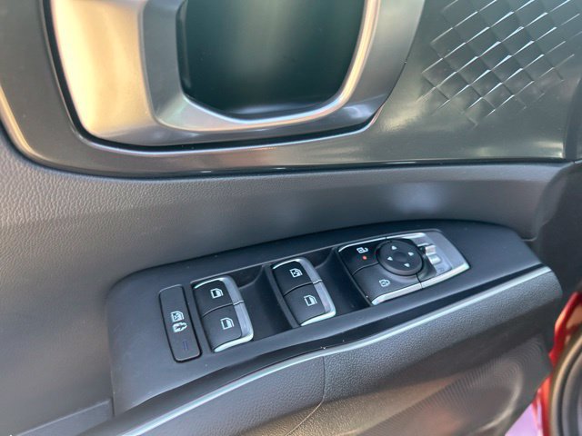 Used 2025 Kia Sorento S w/ Panoramic Sunroof Package FWD image 16