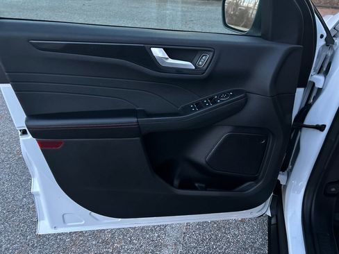 Used 2023 Ford Escape ST-Line w/ Tech Pack #1 image 12