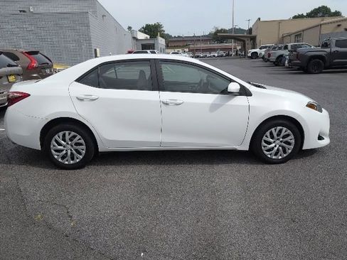 Used 2019 Toyota Corolla LE FWD image 9