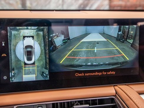 Used 2024 Lexus LC 500 Convertible image 35