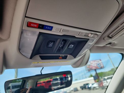 Used 2020 Subaru Forester Premium w/ Popular Package #1 AWD/4WD image 31