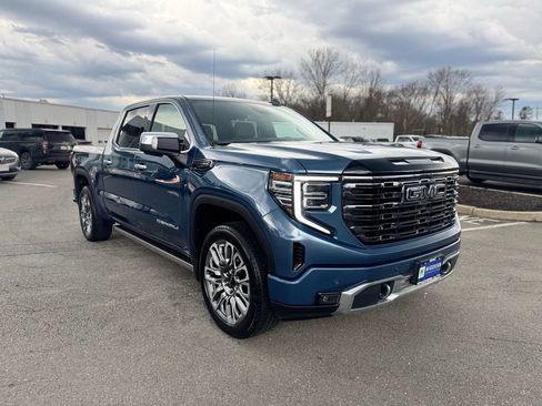 Used 2025 GMC Sierra 1500 Denali Ultimate image 8