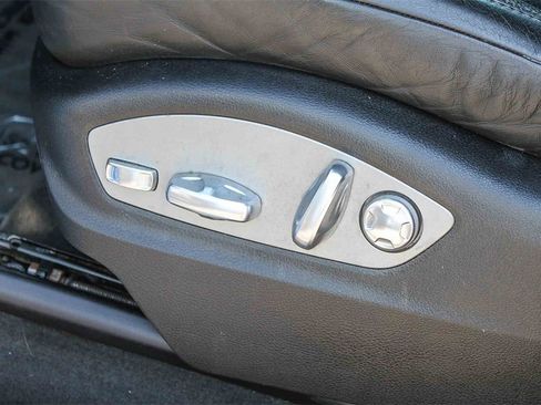 Used 2017 Porsche Macan S image 27