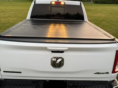Used 2021 RAM 1500 Big Horn AWD/4WD image 3