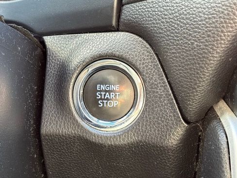 Used 2021 Toyota RAV4 XLE image 13