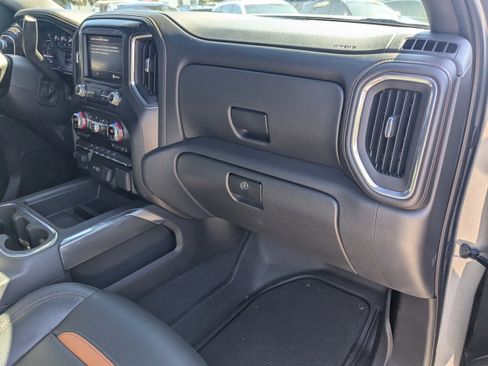 Certified 2021 GMC Sierra 1500 AT4 image 20