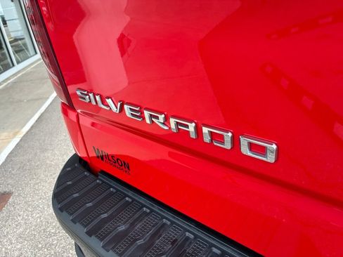 Used 2023 Chevrolet Silverado 1500 Custom Trail Boss AWD/4WD image 15