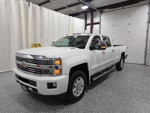 Used 2015 Chevrolet Silverado 3500 High Country w/ Duramax Plus Package AWD/4WD image 3