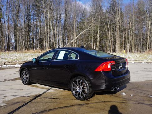 Used 2014 Volvo S60 T5 image 3