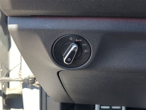 Used 2021 Volkswagen Jetta GLI Autobahn image 26