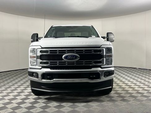 Used 2025 Ford F250 XLT image 11
