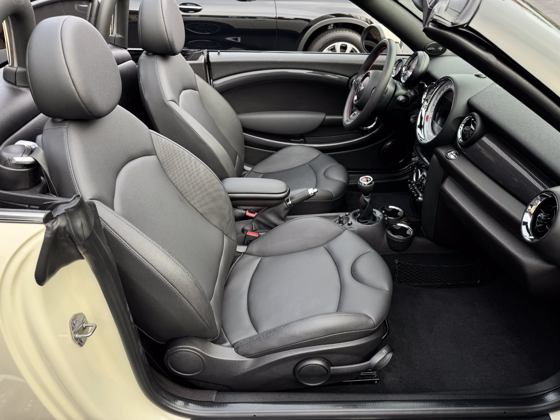 Used 2013 MINI Cooper Roadster S FWD image 31