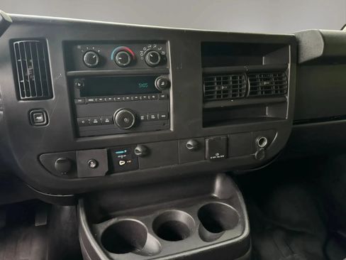 Used 2017 Chevrolet Express 2500 RWD image 13