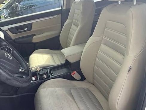 Used 2019 Honda CR-V LX image 7