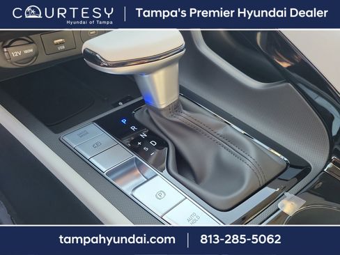 New 2026 Hyundai Elantra Limited image 31