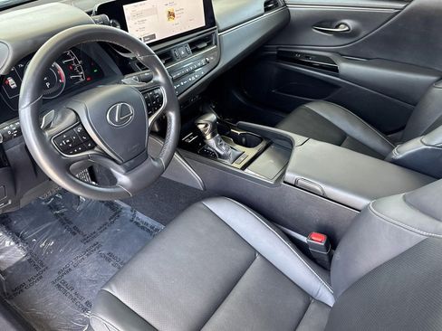 Used 2023 Lexus ES 350 w/ Premium Package FWD image 4