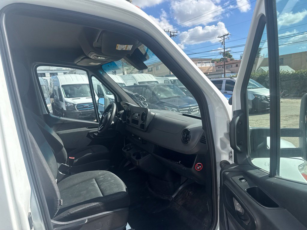 Used 2020 Mercedes-Benz Sprinter 3500 w/ Driver Convenience Package image 10