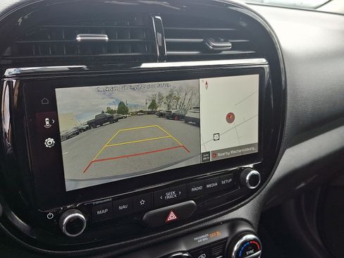 Used 2023 Kia Soul EX FWD image 20