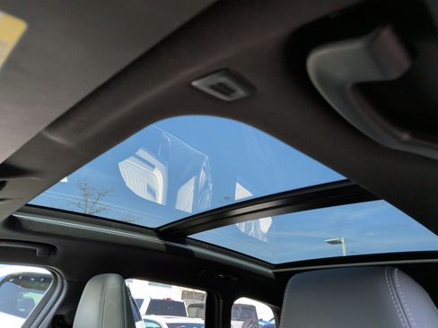 Certified 2023 BMW X1 xDrive28i w/ Premium Package image 33