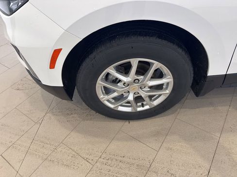 Used 2022 Chevrolet Equinox LT image 10