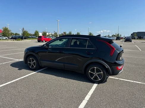 Certified 2024 Kia Niro LX FWD image 12